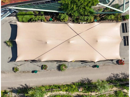 Beduínský dlouhý strečový stan