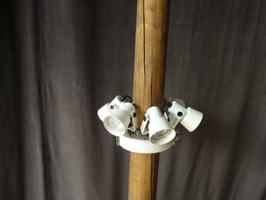 Světlo na středovou tyč stanu